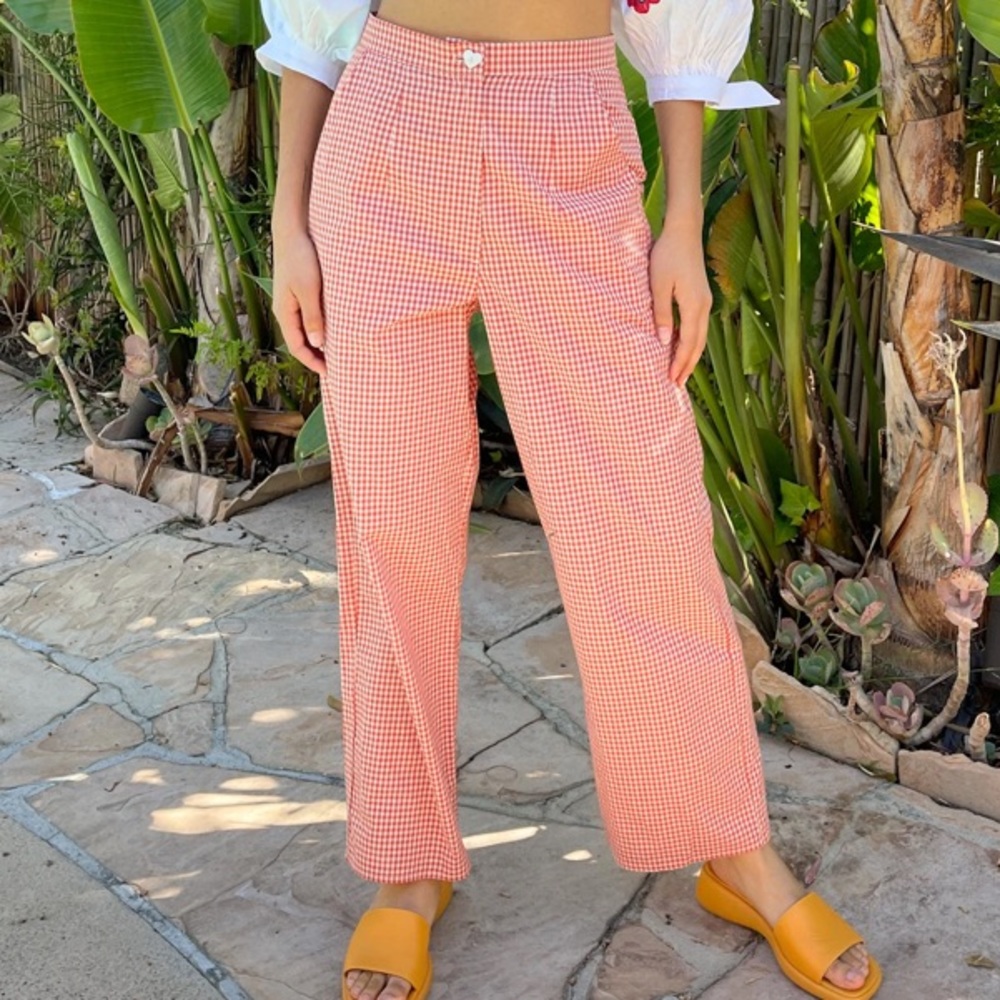 Lisa says gah pants